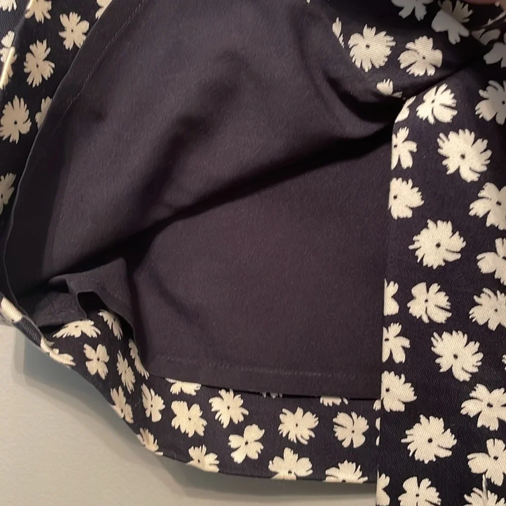 J CREW DAISY NO. 2 PENCIL SKIRT SIZE 8 - Picture 3 of 7
